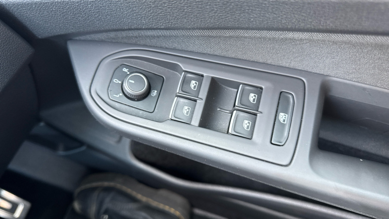 Volkswagen Golf 1.5 TSI 150 Active 5dr Petrol Hatchback